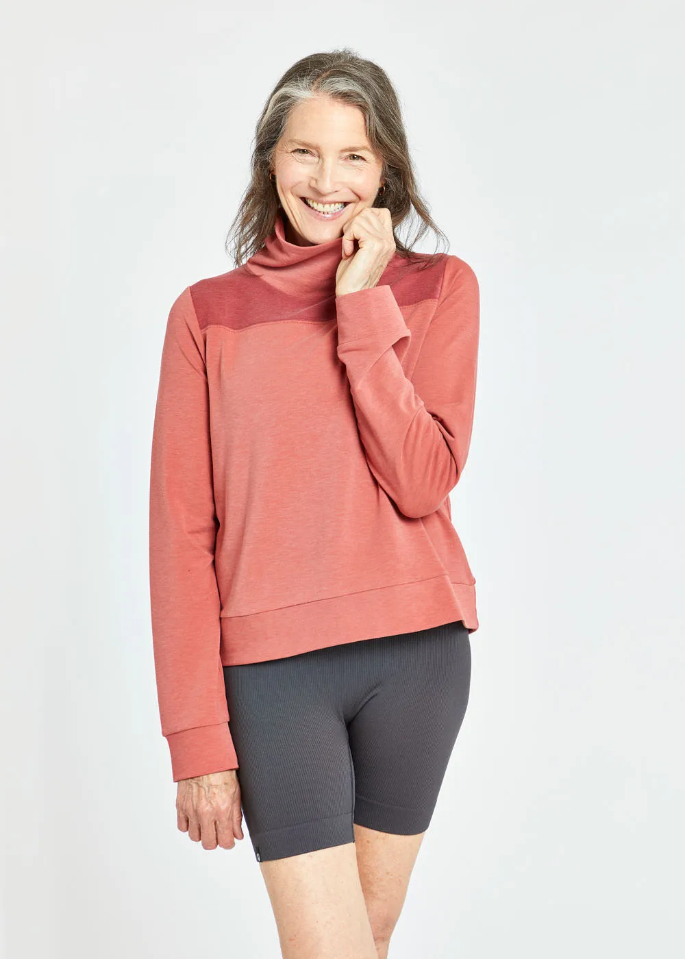 Kara Pullover