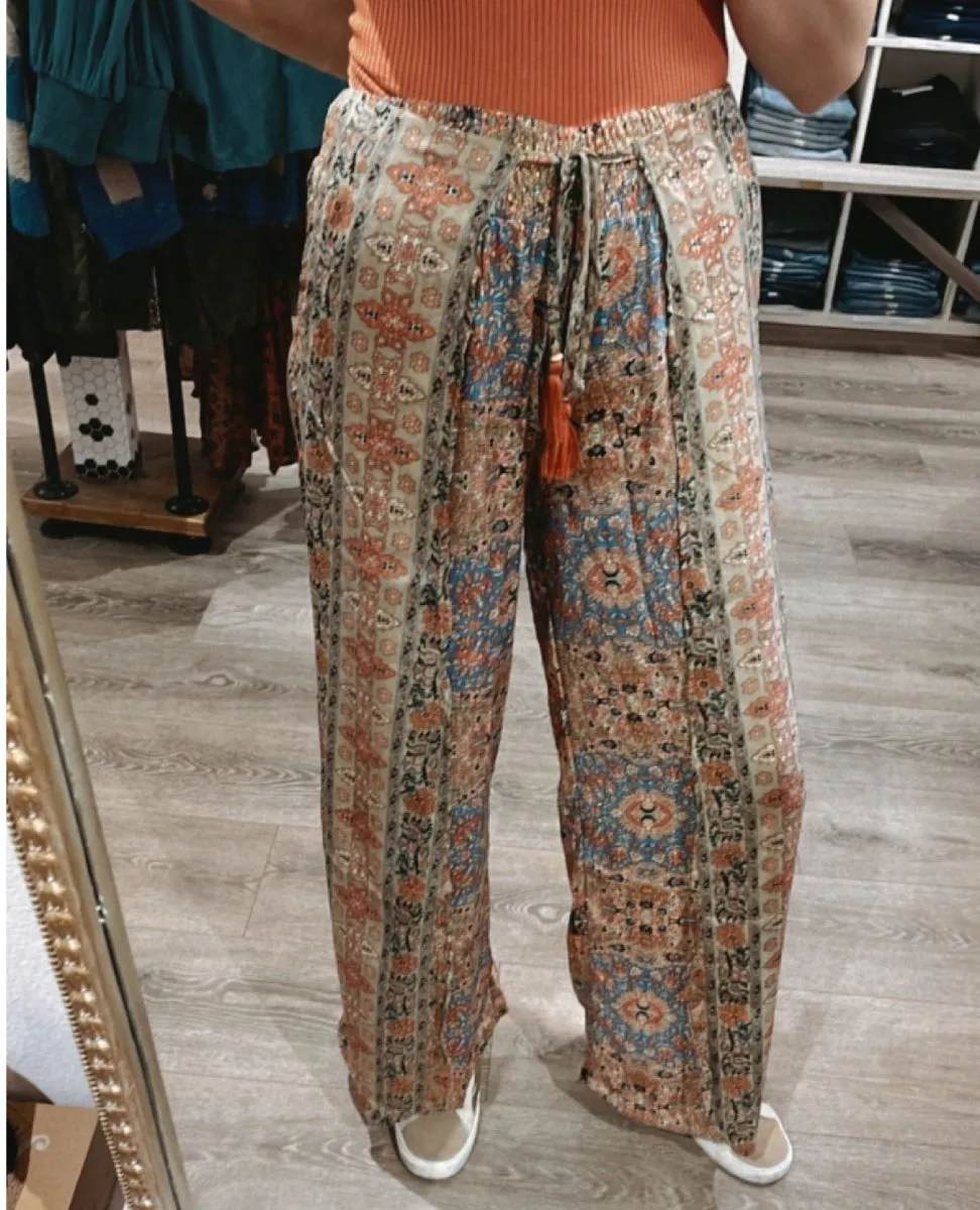 Tie Front Gold Print Pant